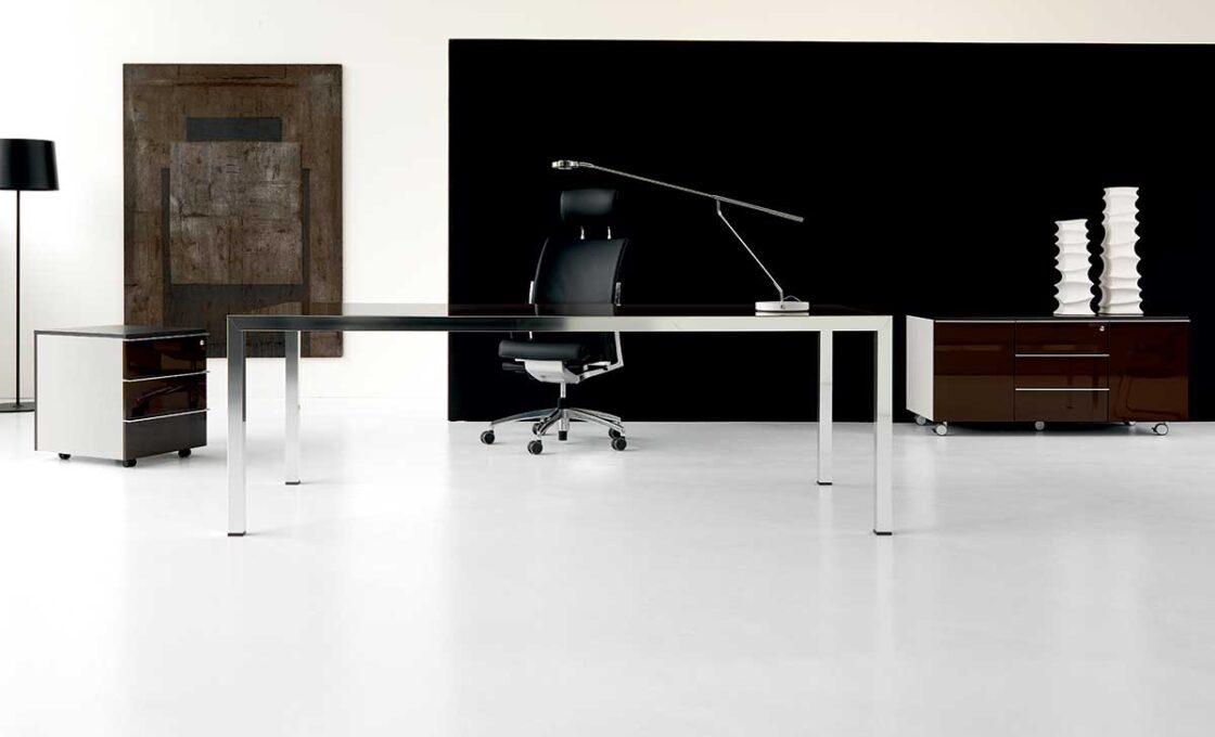 La scrivania giusta per il tuo ufficio 1