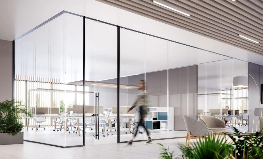 Pareti divisorie in vetro per uffici: come massimizzare lo spazio e la luminosità 1
